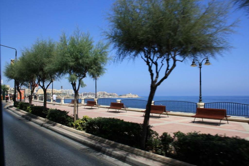 Contemporary, Luxury Apartment With Valletta And Harbour Views Sliema Zewnętrze zdjęcie